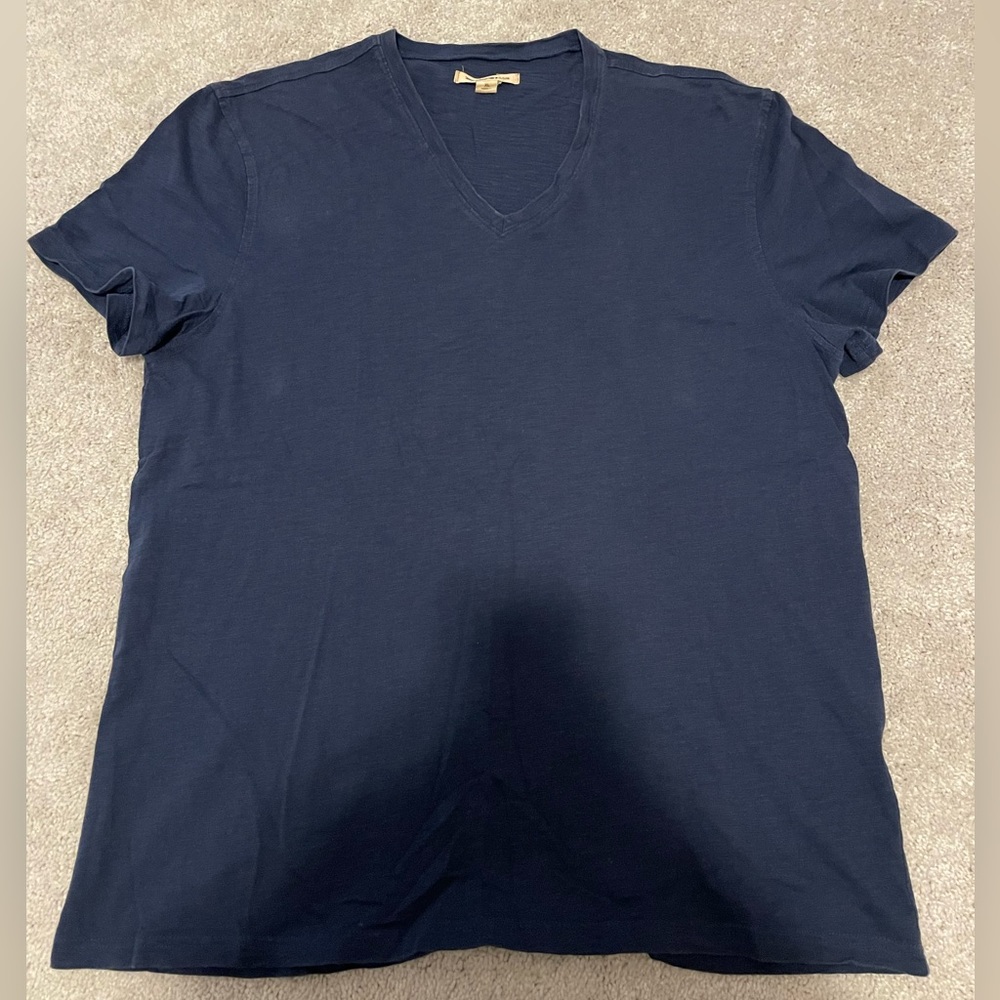 EUC John Varvatos U.S.A. Men’s 100% cotton navy v-neck t-shirt size XL.